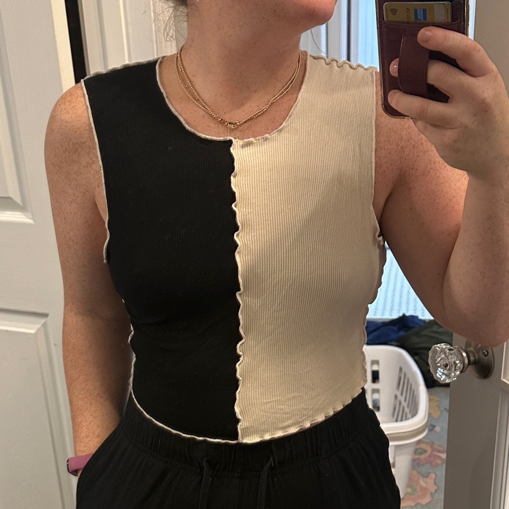 Sleeveless Ribbed Colorblock Tank Top - Black & Cream